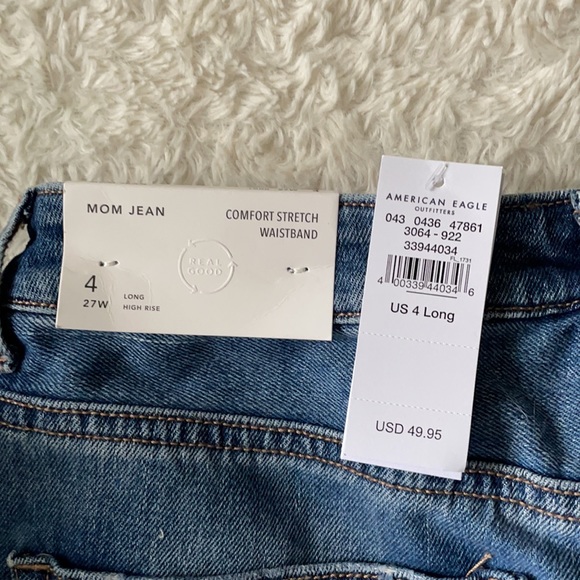 American Eagle ripped mom jeans. - Picture 2 of 6